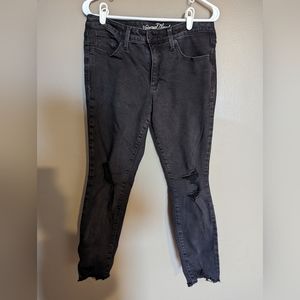 Black ankle jeans